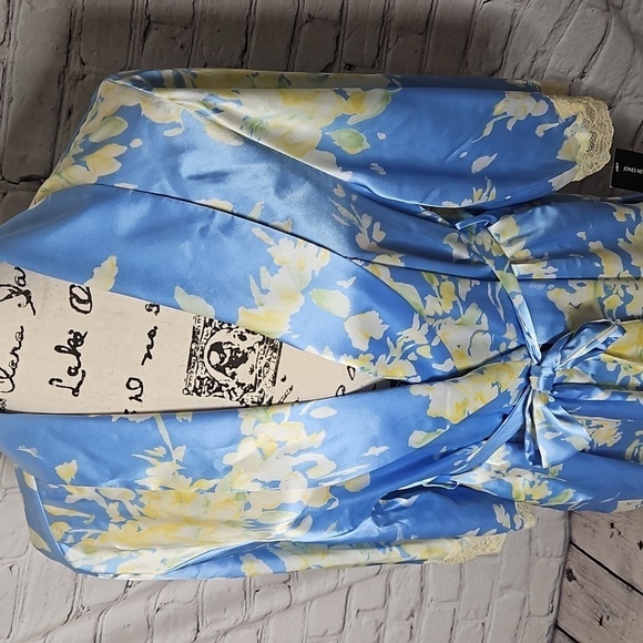 Jones New York Robe Size S/M NWT - Picture 2 of 6